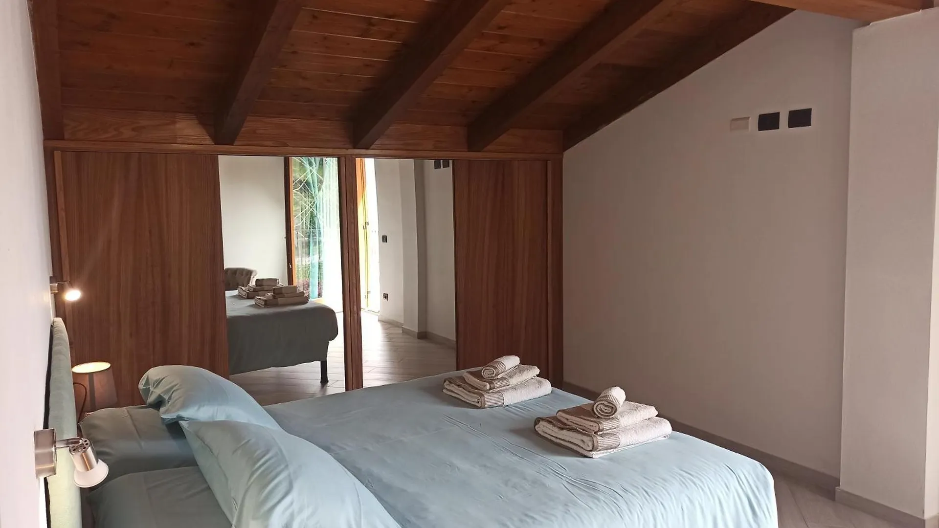 Larius Apartment - Como Lake View Mandello del Lario