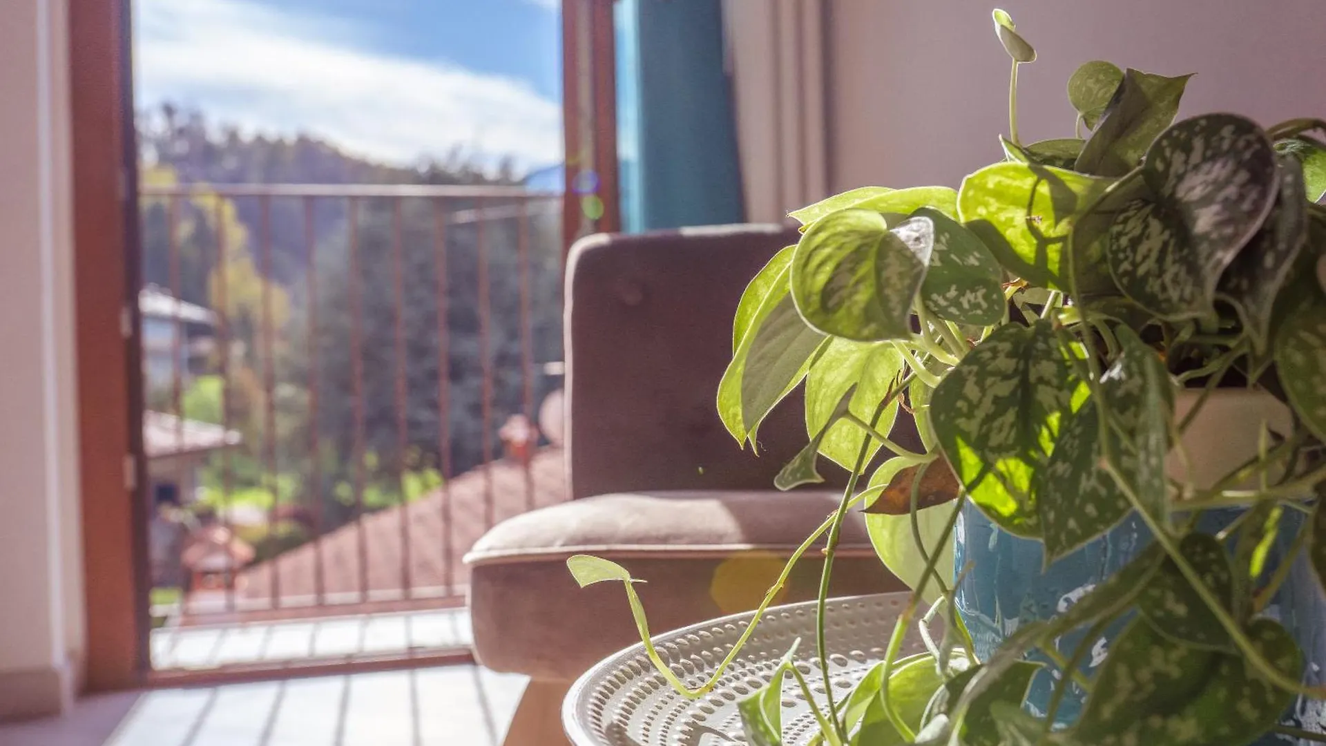 Larius Apartment - Como Lake View Mandello del Lario Italy